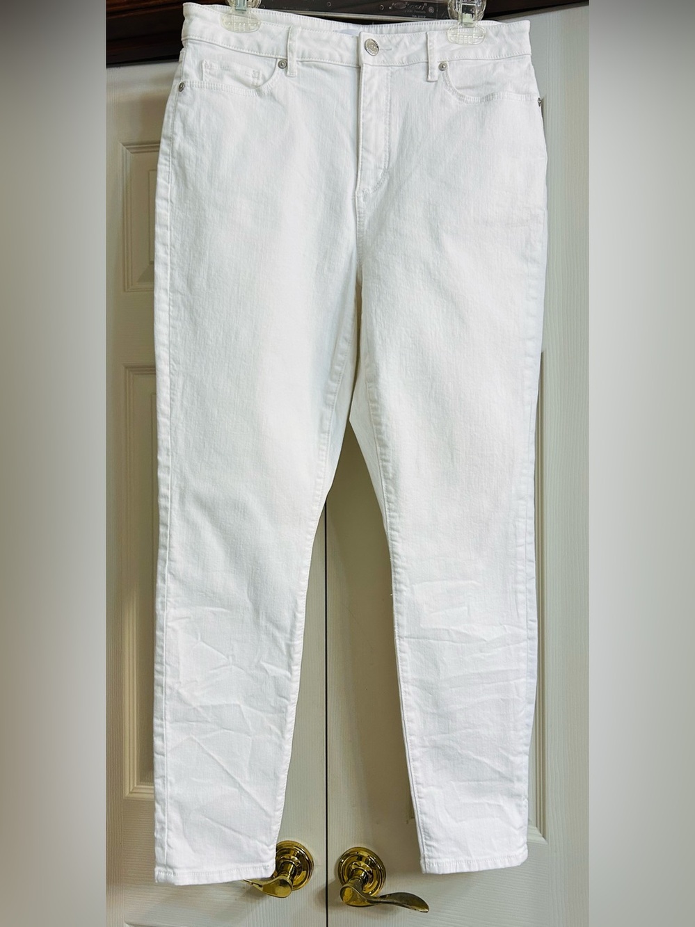 LOFT Made and Loved Curvy High Waist Skinny Ankle Clean White Denim. NWOT